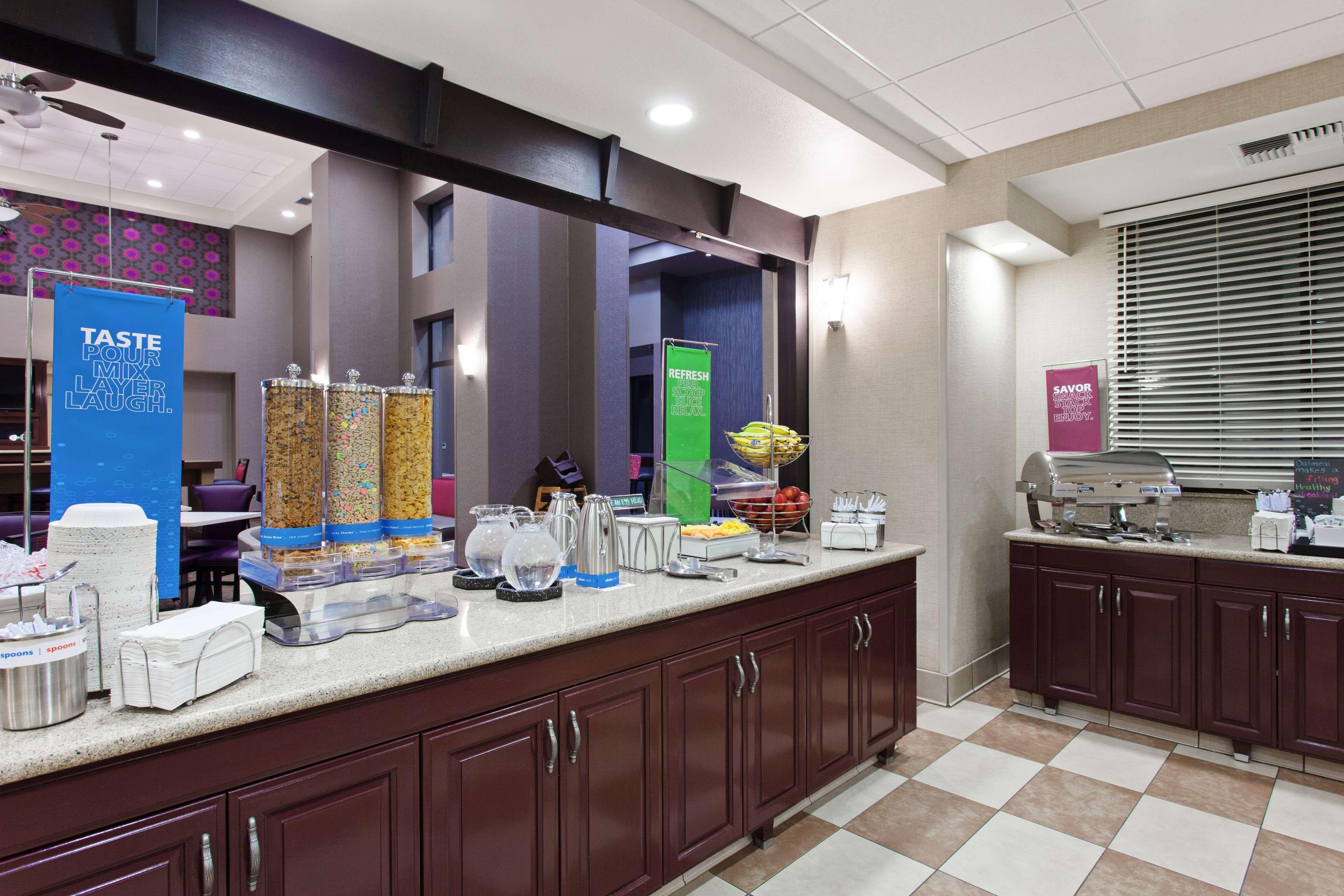 Hampton Inn & Suites Oakland Airport-Alameda Εξωτερικό φωτογραφία