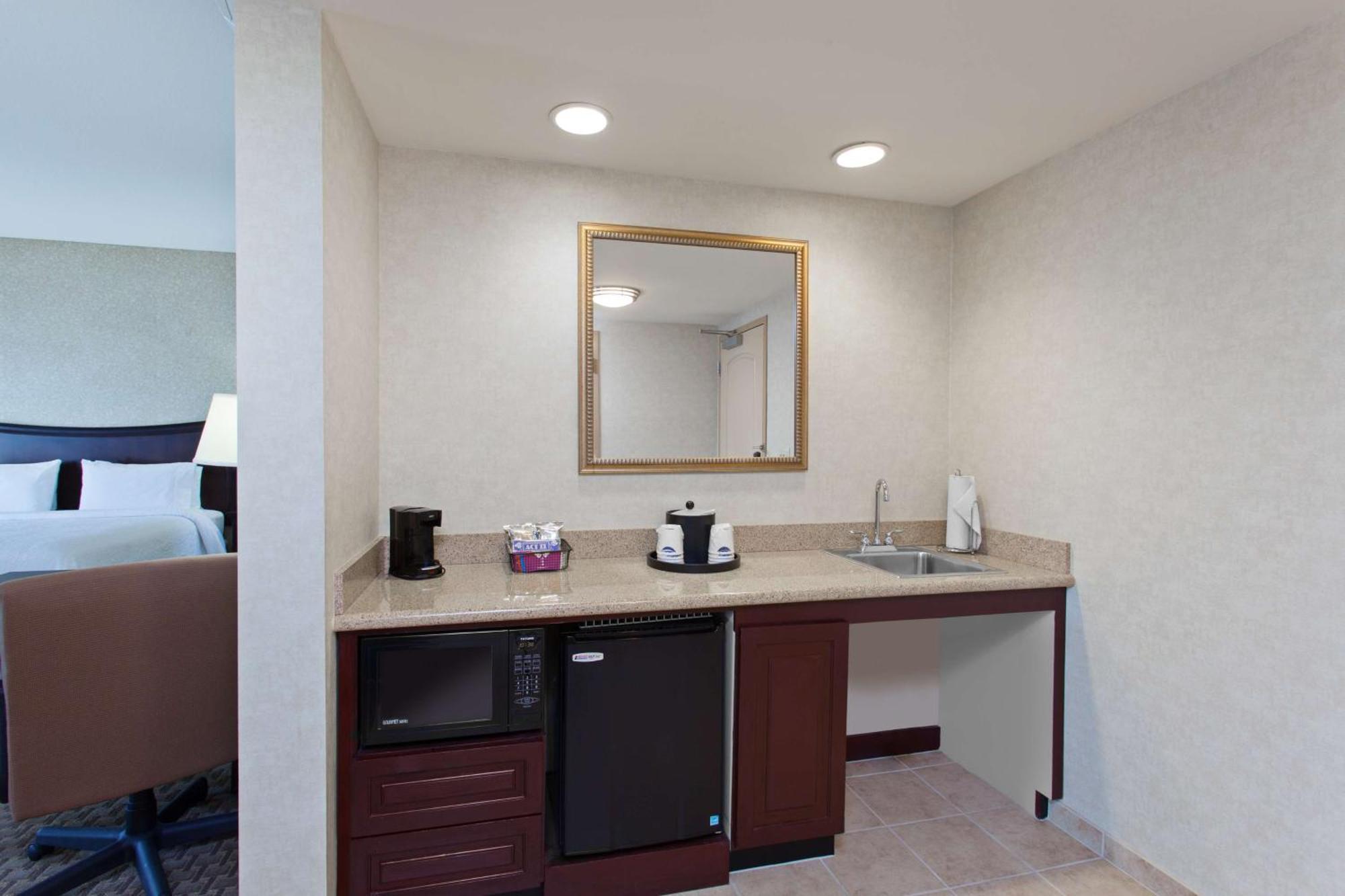 Hampton Inn & Suites Oakland Airport-Alameda Εξωτερικό φωτογραφία
